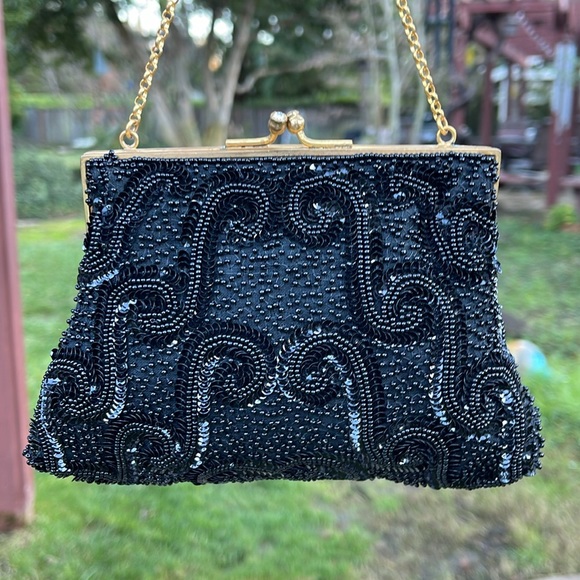 🌺 VINTAGE/ANTIQUE? Black Beaded Purse; Made in France for The White House SF! - Picture 9 of 13